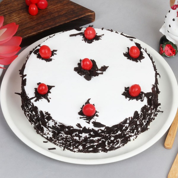 Special Cherry Black forest Cake